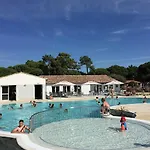 Zecamping 4 600m Espace Aquatique Chiens Acceptes Animations 4*